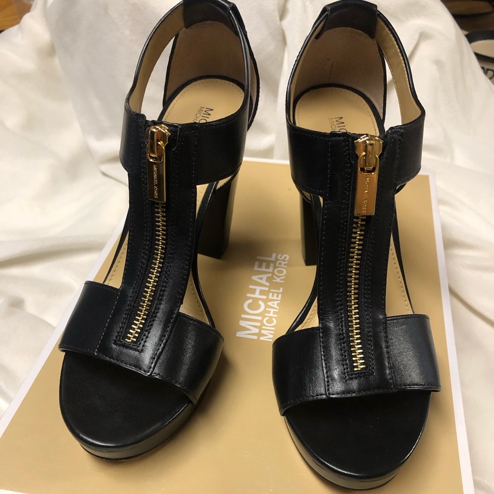 Michael Kors Berkeley leather sandals